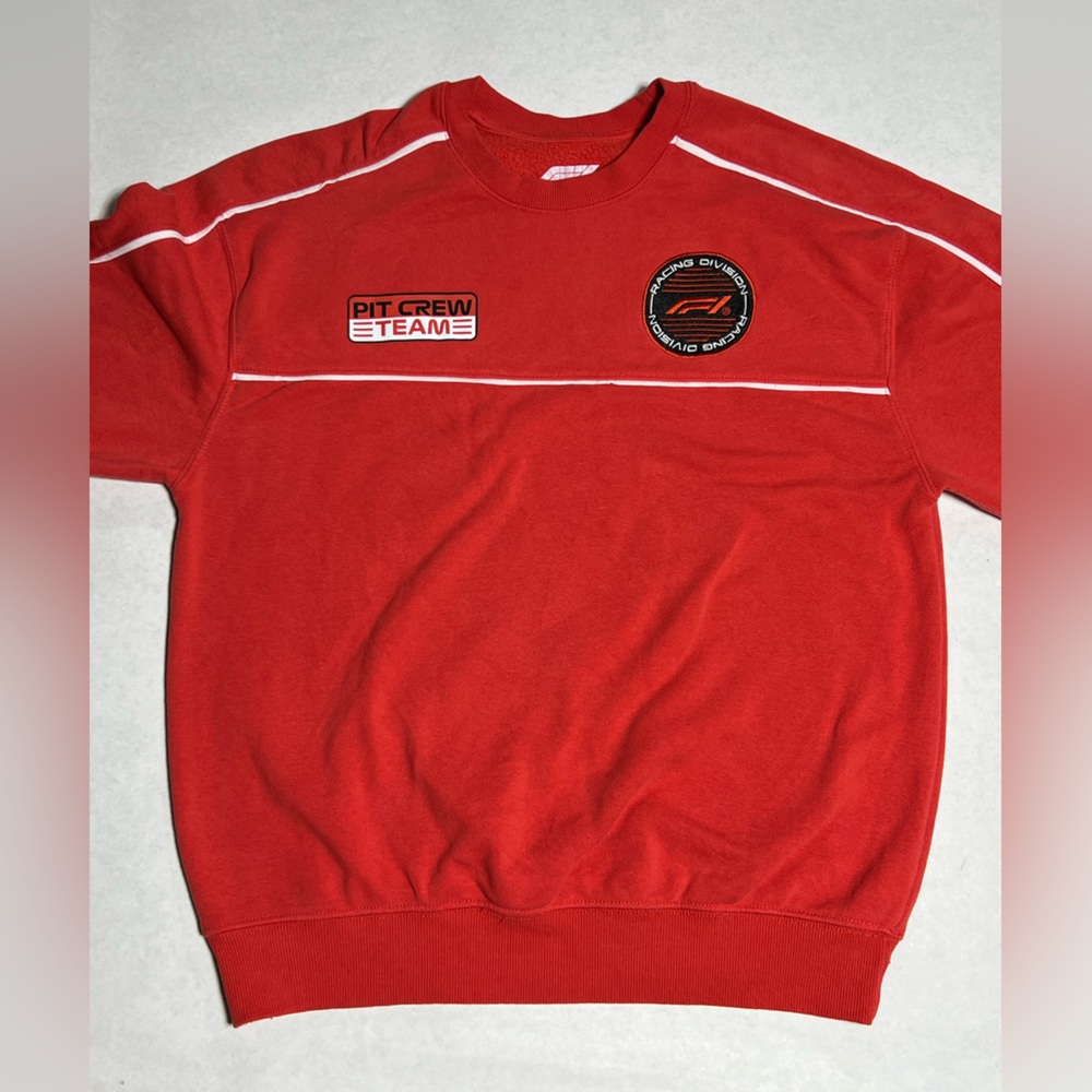 Formula 1 pit crew team sweater size medium.